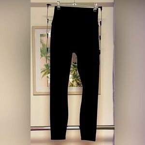 Alo Black leggings. Size XS. Worn once.